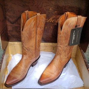 NIB LUCCHESE Women's Boots 9.5B